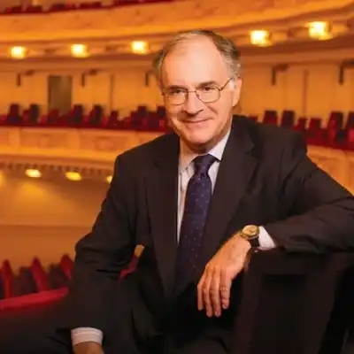 Clive Gillinson