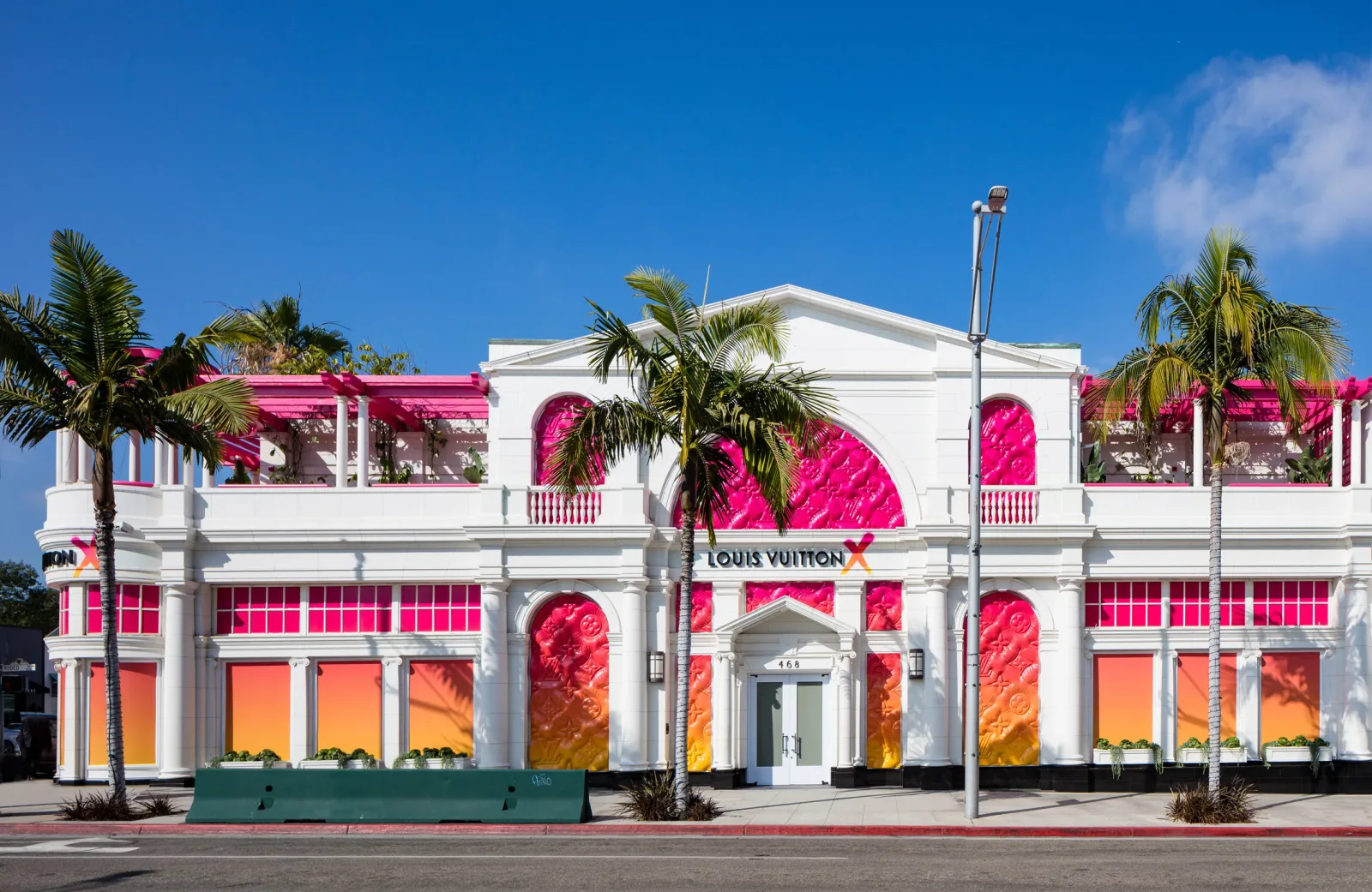 louis-vuitton-x-exhibit-design-fashion-los-angeles-california-usa dezeen 2364 col 8