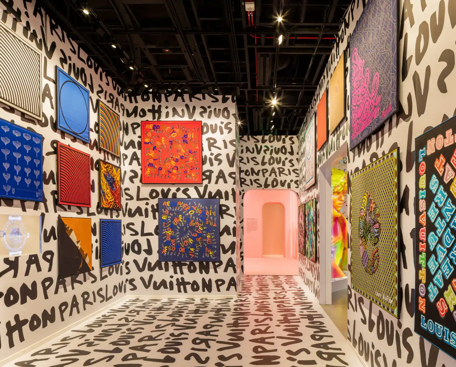 louis-vuitton-x-exhibit-design-fashion-los-angeles-california-usa dezeen 2364 col 3