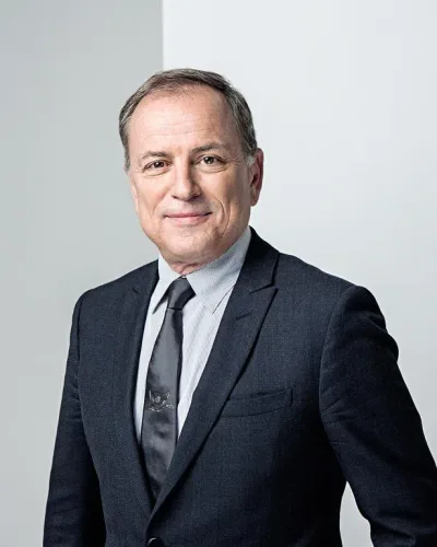  Michael Burke
